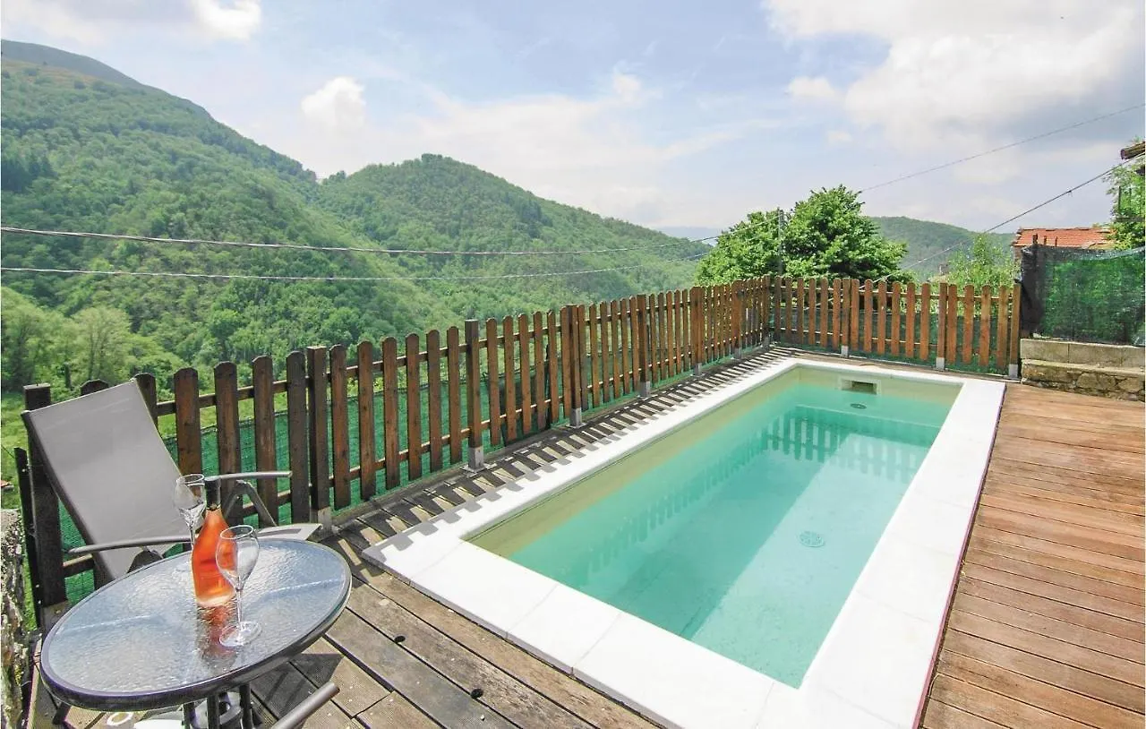 Amazing Home In Montefegatesi With Wifi Tereglio